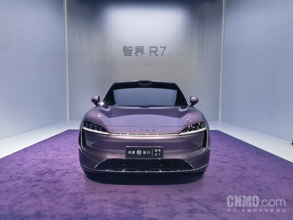 智界R7亮相成都车展 鸿蒙智行已形成&ldquo;三界六车&rdquo;阵容