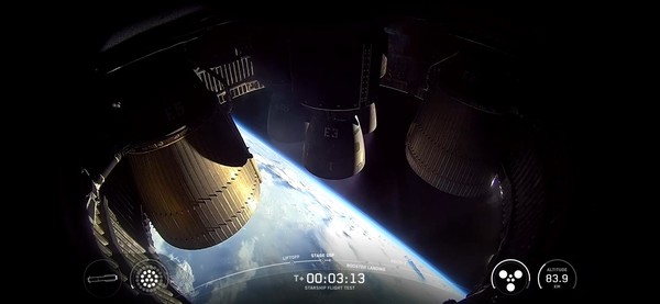 SpaceX星舰第九次试飞失败 助推器爆炸 与地面失去控制
