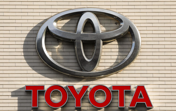 丰田第二财季经营利润为8395.5亿日元 同比大跌27% 丰田第二财季经营利润为8395.5亿日元 同比大跌27%