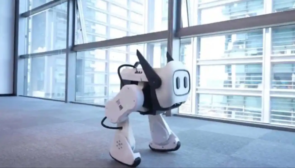 宇树科技Qmini双足机器人 宇树科技双足机器人外观专利获授权 用于巡检、安防等