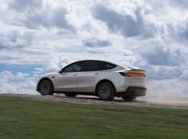 2025年中国汽车投资增速达到15.3% 生产增长11% 2025年中国汽车投资增速达到15.3% 生产增长11%