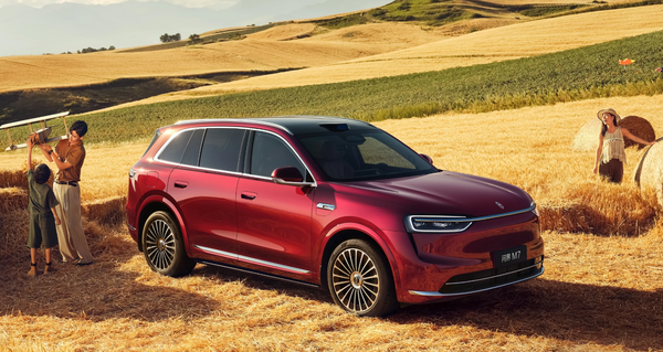 鸿蒙智行今年新车名单曝光 超10款车型 最高售价百万