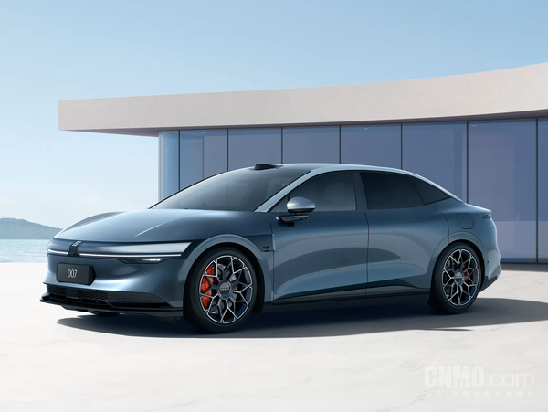 2025年纯电车型续航榜单揭晓：极氪007领跑轿车！