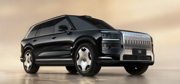 极氪汽车原地掉头新专利获授权 出库入库更易控制