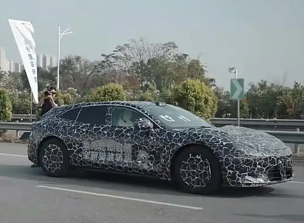 济南一奔驰4S店转为华为广汽启境 博主：干不下去了