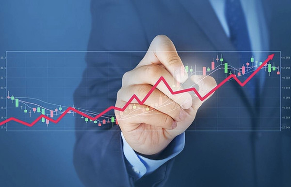 A股三大板块集体走强 基础化工、电力设备与汽车领涨