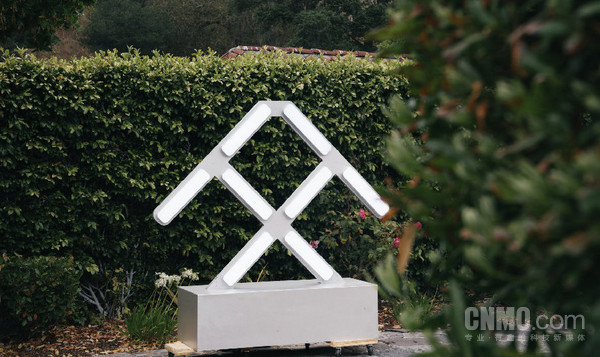 贾跃亭：FF/FX Par将首次向汽车经销商发布机器人