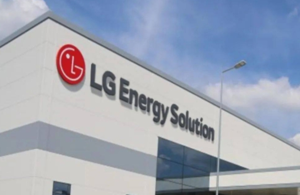 融合两大技术路线!LG能源秘密开发软包方形混合电池