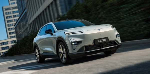 深蓝S05获FIPA 2026年度混动车型奖 销量超17万辆