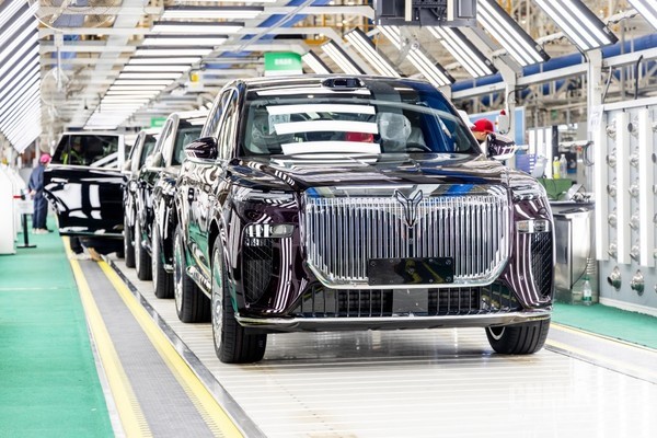 2025年盈利10亿！岚图汽车预计3月19日将在港交所挂牌