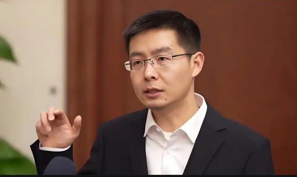 王兴兴 王兴兴呼吁建立机器人评价体系 不能是“各说各好”!