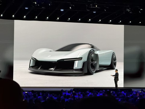 小米Vision GT概念超跑正式官宣 MWC 2026实车亮相