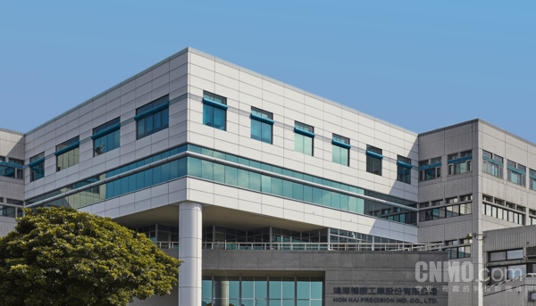 鸿海2月营收5958亿新台币 AI云端产品成核心增长引擎