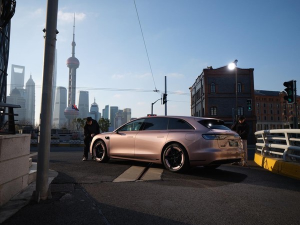 春日氛围座驾 享界S9T粉色实车曝光 细节超有料