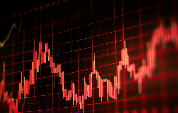 美股三大指数止跌反弹 英伟达股价盘中一度飙升4.3%