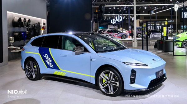 蔚来汽车亮相2026深圳改装车展 还有乐道和萤火虫！