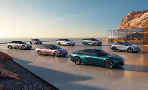 小鹏汽车 小鹏汽车成立Robotaxi业务部 计划下半年开启示范运营