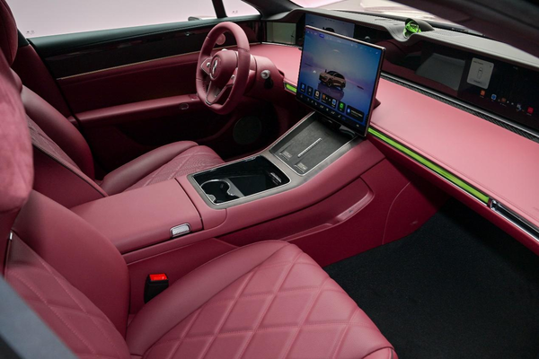 享界896线激光雷达动态首测,强悍感知能力守护全场景安全 享界896线激光雷达动态首测,强悍感知能力守护全场景安全