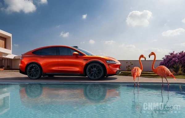 赵长江：首台搭载896线激光雷达的智界R7完成交付