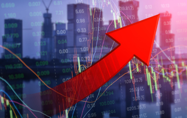 全球市场强势反弹 美股三大指数收涨 中概股集体走高