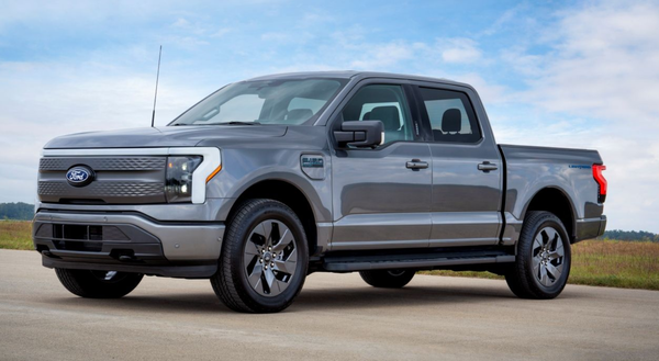 福特CEO承认决策失误 电动化战略转向混动与平价车型