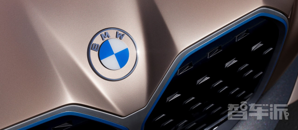 宝马慕尼黑工厂6.5亿欧元改造完成：AI大脑加机器人