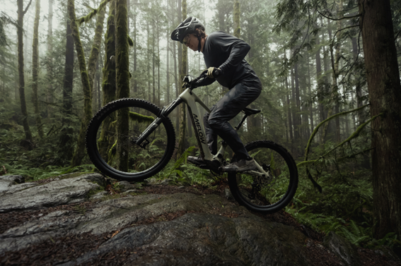 全新Amflow PX &amp; PR高性能电助力山地车正式发布