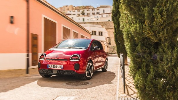 雷诺集团主席塞纳尔确认将于2027年春季离任:掌舵八年后交棒 雷诺集团主席塞纳尔确认将于2027年春季离任:掌舵八年后交棒