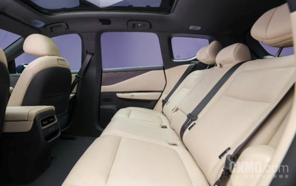 14.99万元起!东风日产NX8正式上市 号称“家用SUV最优解” 14.99万元起!东风日产NX8正式上市 号称“家用SUV最优解”