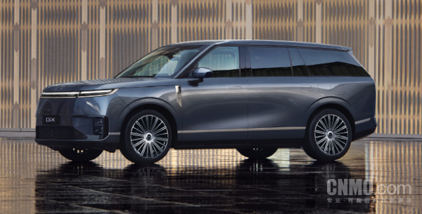 小鹏GX 何小鹏用三个词语定义小鹏GX:气场、质感、光影