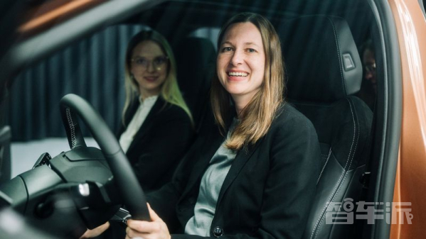 安全气囊也救不了？这个常见驾驶陋习正威胁女司机