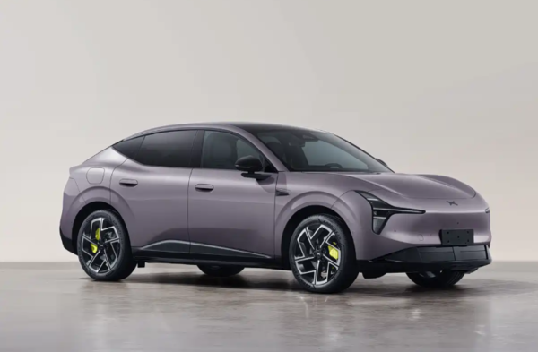 小鹏MONA L03 SUV新车渲染图预览 采用溜背造型