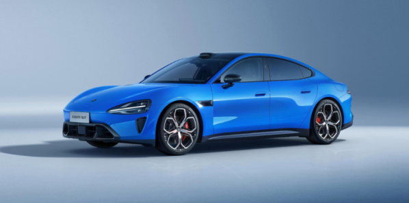 小米汽车变动：胡峥楠出任小米集团副总裁、汽车部CTO