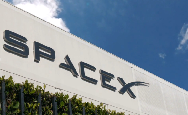 SpaceX高管薪酬数据曝光 马斯克去年仅54080美元