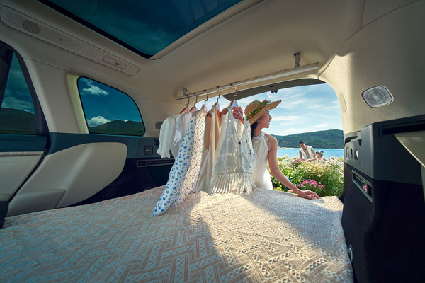 岚图泰山X8预售30.29万起 8系市场迎来终极&ldquo;大杀器&rdquo;！