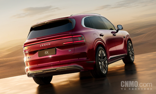 四大核心技术加持！极氪8X正式上市 35.68万元起