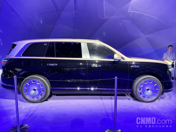 预售49.98万起！全新问界M9亮相北京车展 首发ADS 5