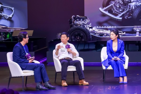 长城汽车赛车文化日：环塔战车全球首发 魏建军宣布回归达喀尔