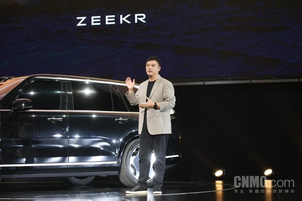 从009&ldquo;齐家&rdquo;版到9X、8X，极氪想讲的豪华，不只是&ldquo;坐得舒服&rdquo;