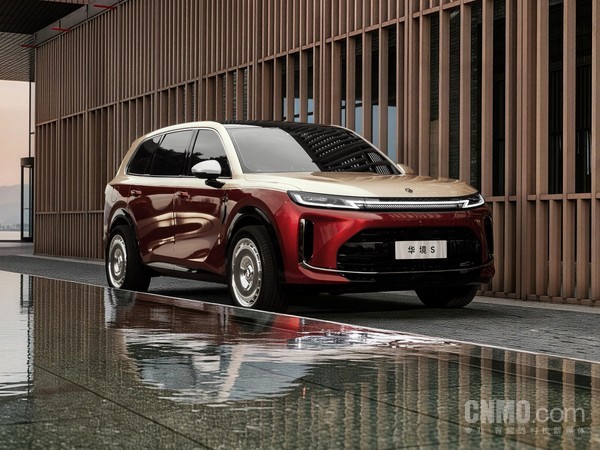 华境S全系配置对比：全系标配华为乾崑智驾与鸿蒙座舱