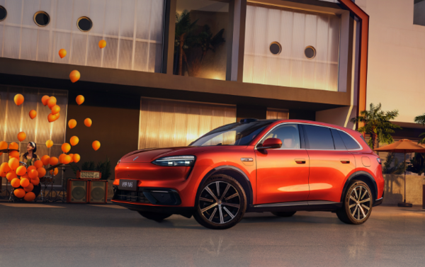 问界M6 问界M6上市19天交付突破10000台 5月产能或超2万台