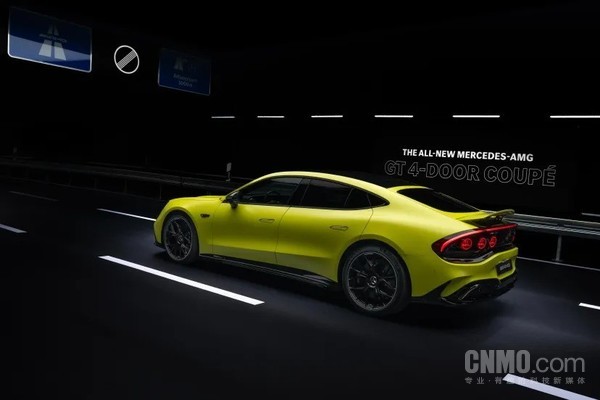 奔驰发布全新AMG GT四门纯电轿跑：输出功率达1153马力