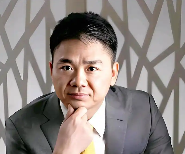 京东集团创始人刘强东 刘强东称必须保住数十万员工饭碗 不会开除一线员工