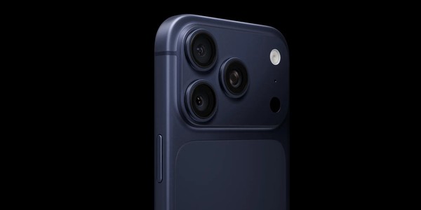iPhone 17 Pro 早报:莲花Emira 420 Sport发布 未来iPhone或支持水下摄影