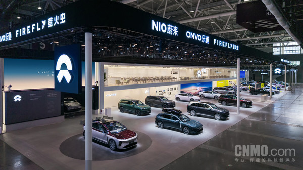 蔚来汽车展厅 李斌:蔚来全国充换电站建设达8914座 换电已超1.1亿次