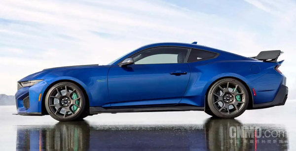 四门野马要来了？福特确认正在研究四门Mustang