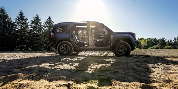 Jeep Jeep发布首款纯电越野SUV Recon 起售价66995美元