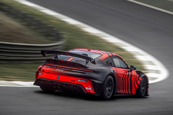 保时捷911 GT4 R全球首发 首次将911系列引入GT4客户赛车