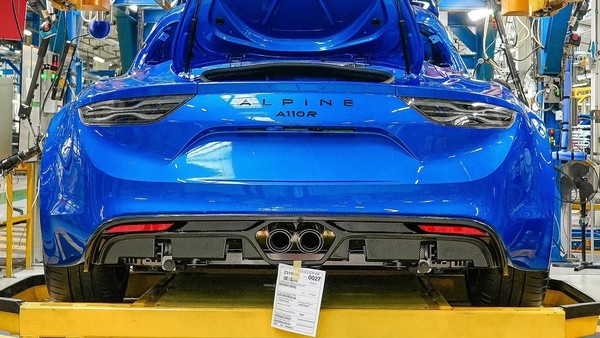 Alpine 法国性能汽车品牌Alpine全面放弃燃油车 转型纯电动