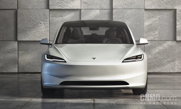 特斯拉Model 3 特斯拉安全气囊可在碰撞时提前70毫秒触发 即将OTA推送